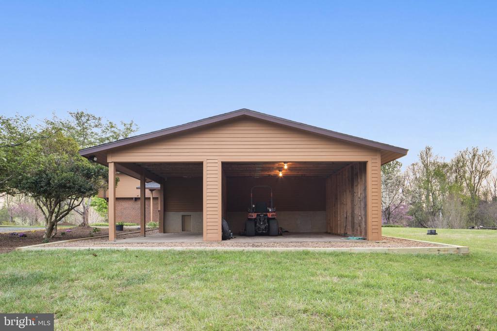 219 TIGER VALLEY RD, WASHINGTON, Virginia, 5 Bedrooms Bedrooms, ,3 BathroomsBathrooms,Residential,219 TIGER VALLEY RD,VARP2002576 MLS # VARP2002576