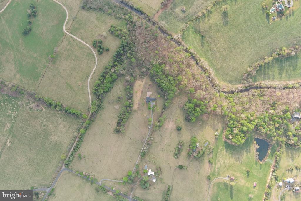 219 TIGER VALLEY RD, WASHINGTON, Virginia, 5 Bedrooms Bedrooms, ,3 BathroomsBathrooms,Residential,219 TIGER VALLEY RD,VARP2002576 MLS # VARP2002576