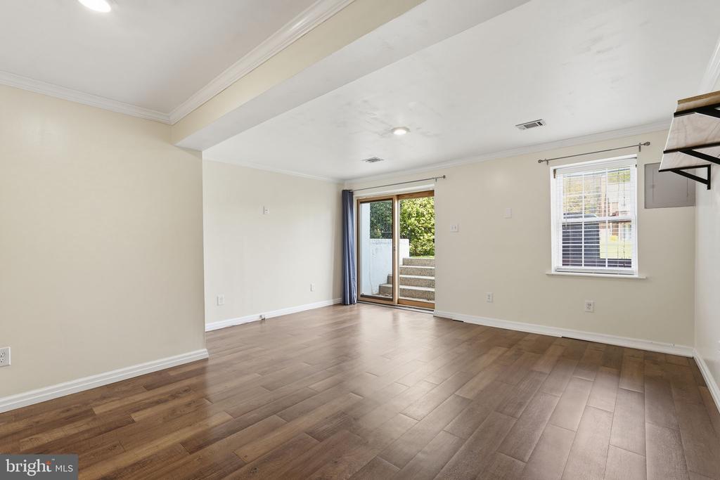 189 FAIRFIELD DR, WARRENTON, Virginia 20186, 2 Bedrooms Bedrooms, ,2 BathroomsBathrooms,Residential,189 FAIRFIELD DR,VAFQ2021576 MLS # VAFQ2021576