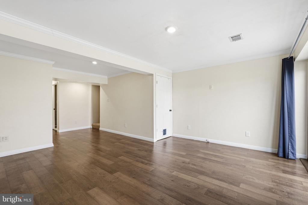 189 FAIRFIELD DR, WARRENTON, Virginia 20186, 2 Bedrooms Bedrooms, ,2 BathroomsBathrooms,Residential,189 FAIRFIELD DR,VAFQ2021576 MLS # VAFQ2021576