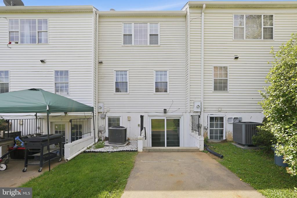 189 FAIRFIELD DR, WARRENTON, Virginia 20186, 2 Bedrooms Bedrooms, ,2 BathroomsBathrooms,Residential,189 FAIRFIELD DR,VAFQ2021576 MLS # VAFQ2021576