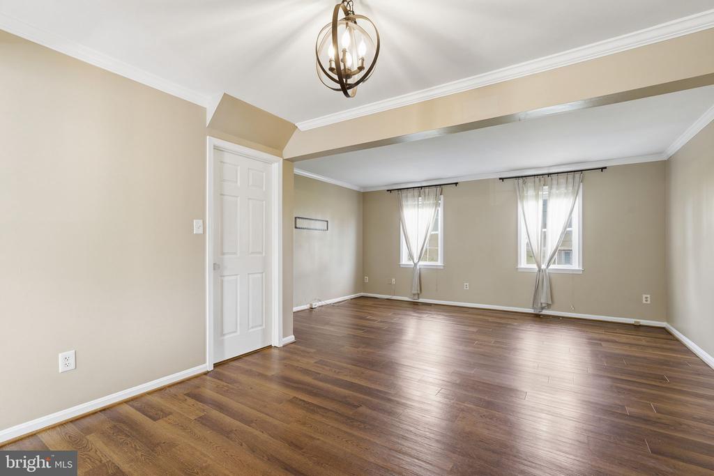 189 FAIRFIELD DR, WARRENTON, Virginia 20186, 2 Bedrooms Bedrooms, ,2 BathroomsBathrooms,Residential,189 FAIRFIELD DR,VAFQ2021576 MLS # VAFQ2021576