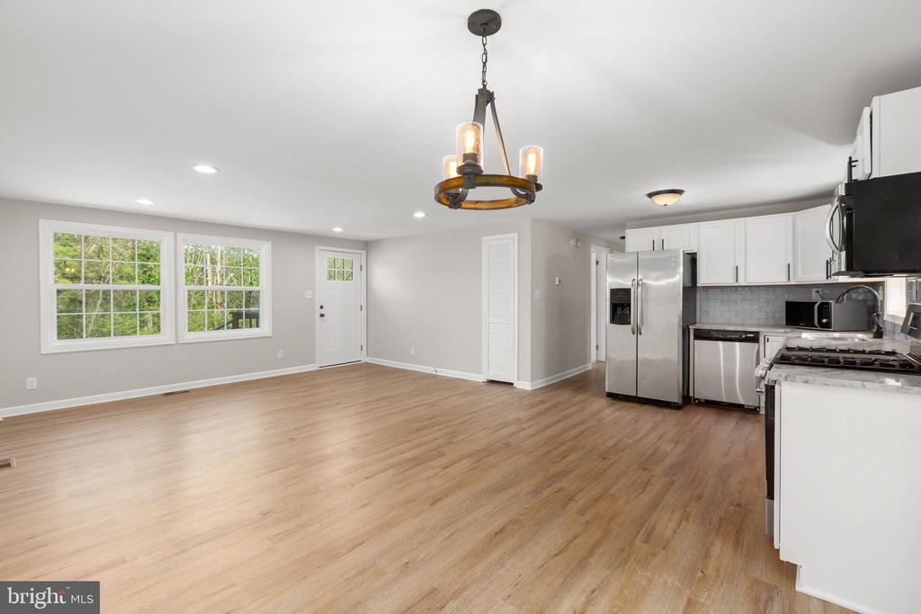 6514 DEERSKIN DR, FREDERICKSBURG, Virginia 22407, 3 Bedrooms Bedrooms, ,1 BathroomBathrooms,Residential,6514 DEERSKIN DR,VASP2040406 MLS # VASP2040406