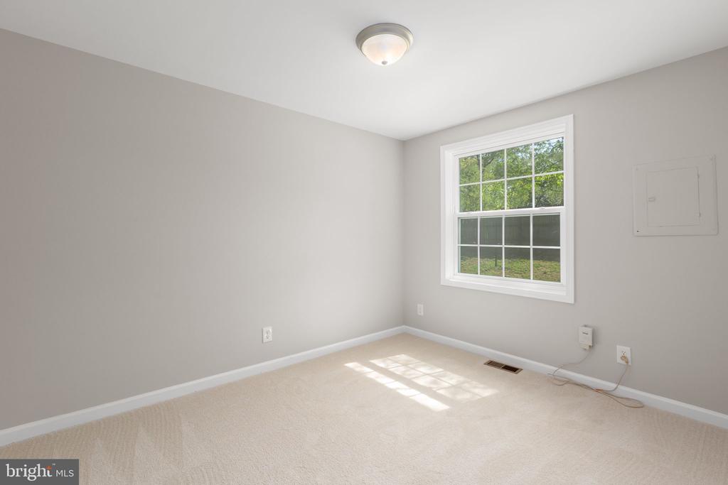 6514 DEERSKIN DR, FREDERICKSBURG, Virginia 22407, 3 Bedrooms Bedrooms, ,1 BathroomBathrooms,Residential,6514 DEERSKIN DR,VASP2040406 MLS # VASP2040406