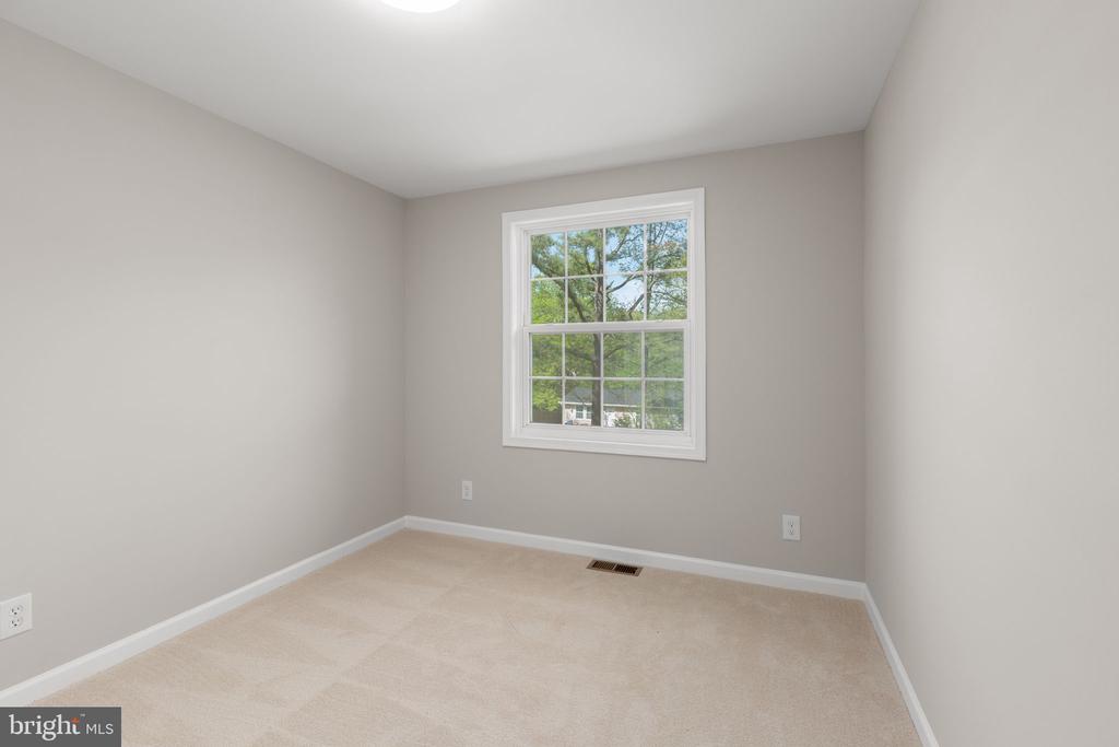 6514 DEERSKIN DR, FREDERICKSBURG, Virginia 22407, 3 Bedrooms Bedrooms, ,1 BathroomBathrooms,Residential,6514 DEERSKIN DR,VASP2040406 MLS # VASP2040406