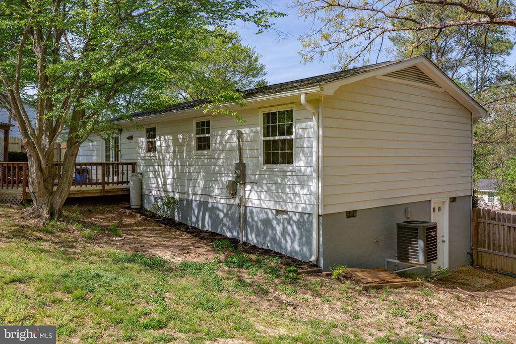 6514 DEERSKIN DR, FREDERICKSBURG, Virginia 22407, 3 Bedrooms Bedrooms, ,1 BathroomBathrooms,Residential,6514 DEERSKIN DR,VASP2040406 MLS # VASP2040406