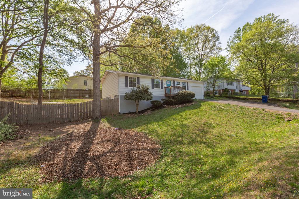 6514 DEERSKIN DR, FREDERICKSBURG, Virginia 22407, 3 Bedrooms Bedrooms, ,1 BathroomBathrooms,Residential,6514 DEERSKIN DR,VASP2040406 MLS # VASP2040406