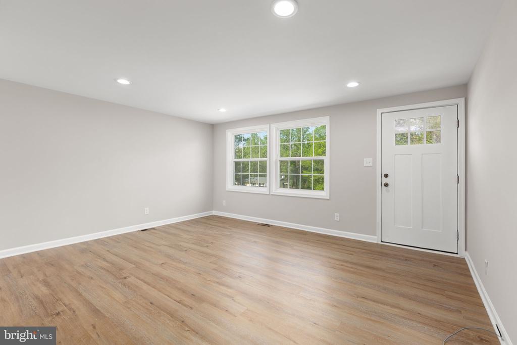 6514 DEERSKIN DR, FREDERICKSBURG, Virginia 22407, 3 Bedrooms Bedrooms, ,1 BathroomBathrooms,Residential,6514 DEERSKIN DR,VASP2040406 MLS # VASP2040406