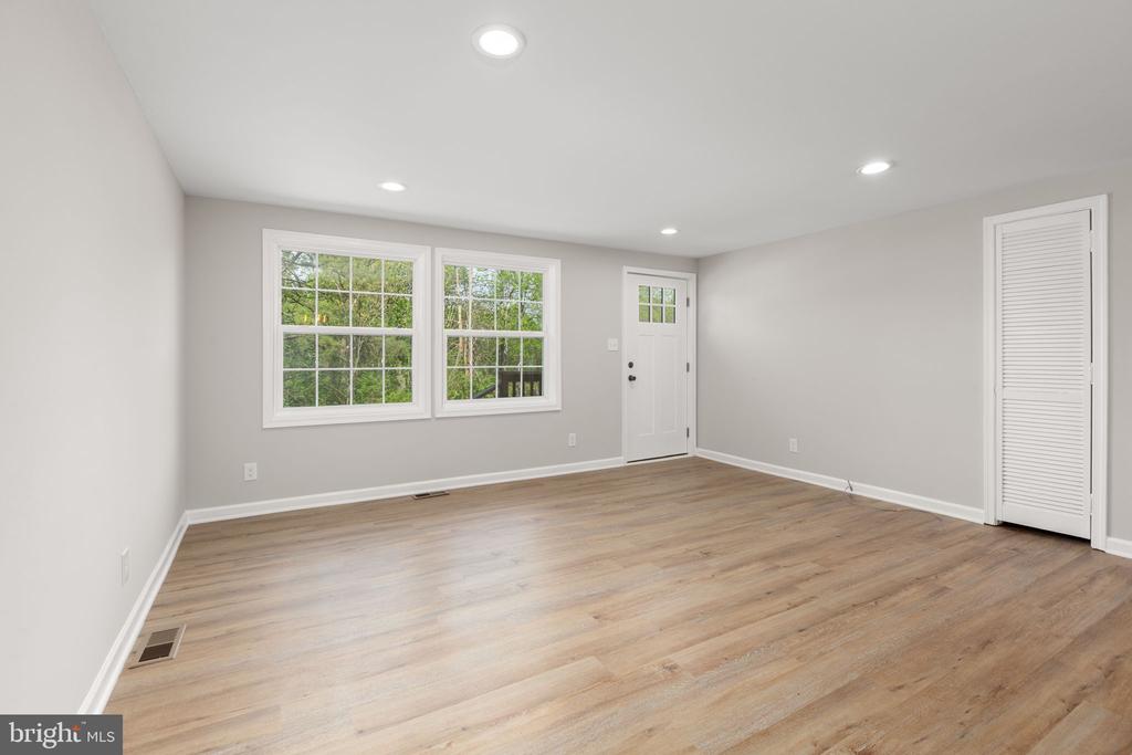 6514 DEERSKIN DR, FREDERICKSBURG, Virginia 22407, 3 Bedrooms Bedrooms, ,1 BathroomBathrooms,Residential,6514 DEERSKIN DR,VASP2040406 MLS # VASP2040406