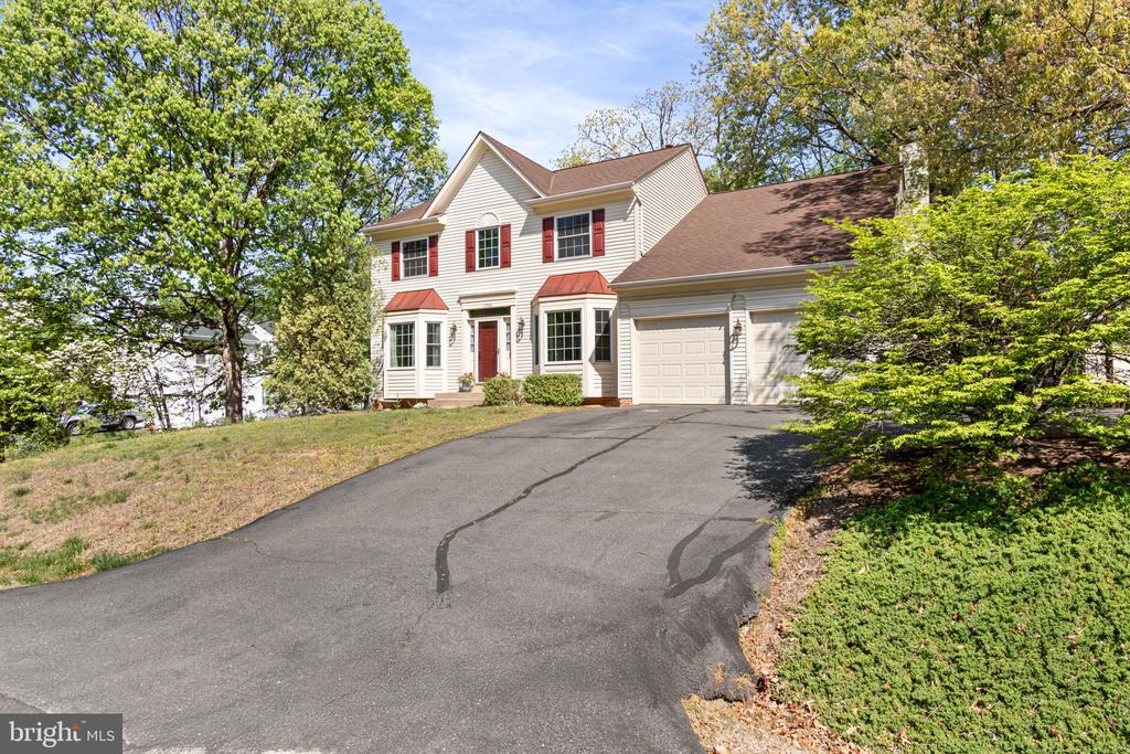 5904 CAMBRIDGE DR, FREDERICKSBURG, Virginia 22407, 4 Bedrooms Bedrooms, ,3 BathroomsBathrooms,Residential,5904 CAMBRIDGE DR,VASP2041032 MLS # VASP2041032