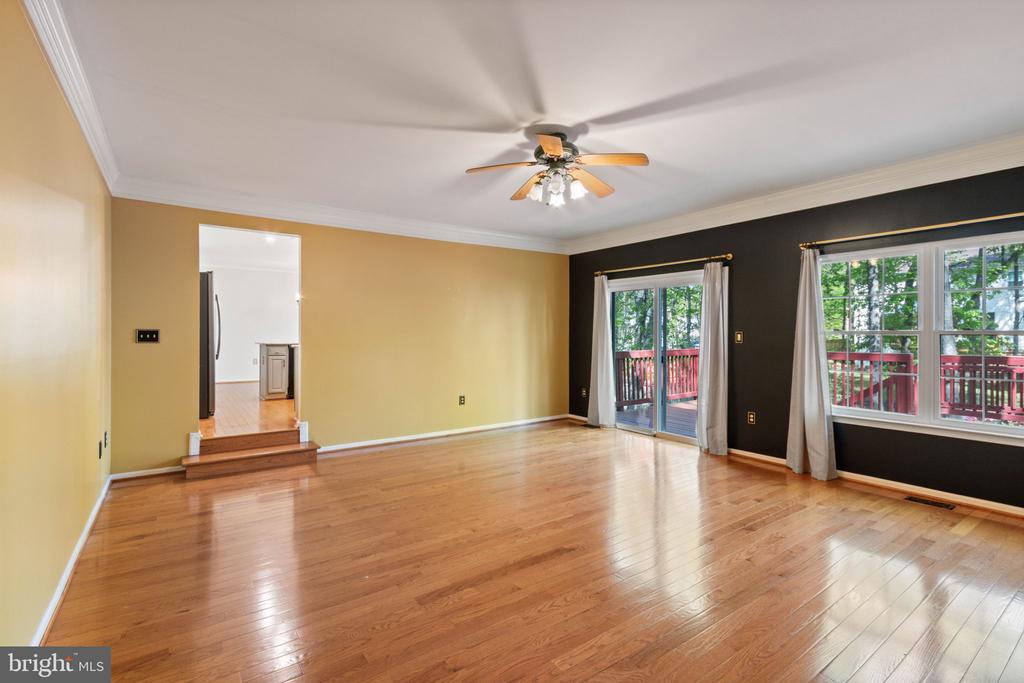 5904 CAMBRIDGE DR, FREDERICKSBURG, Virginia 22407, 4 Bedrooms Bedrooms, ,3 BathroomsBathrooms,Residential,5904 CAMBRIDGE DR,VASP2041032 MLS # VASP2041032