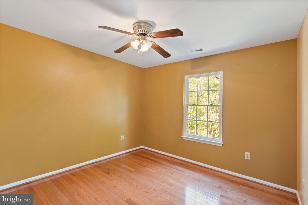 5904 CAMBRIDGE DR, FREDERICKSBURG, Virginia 22407, 4 Bedrooms Bedrooms, ,3 BathroomsBathrooms,Residential,5904 CAMBRIDGE DR,VASP2041032 MLS # VASP2041032