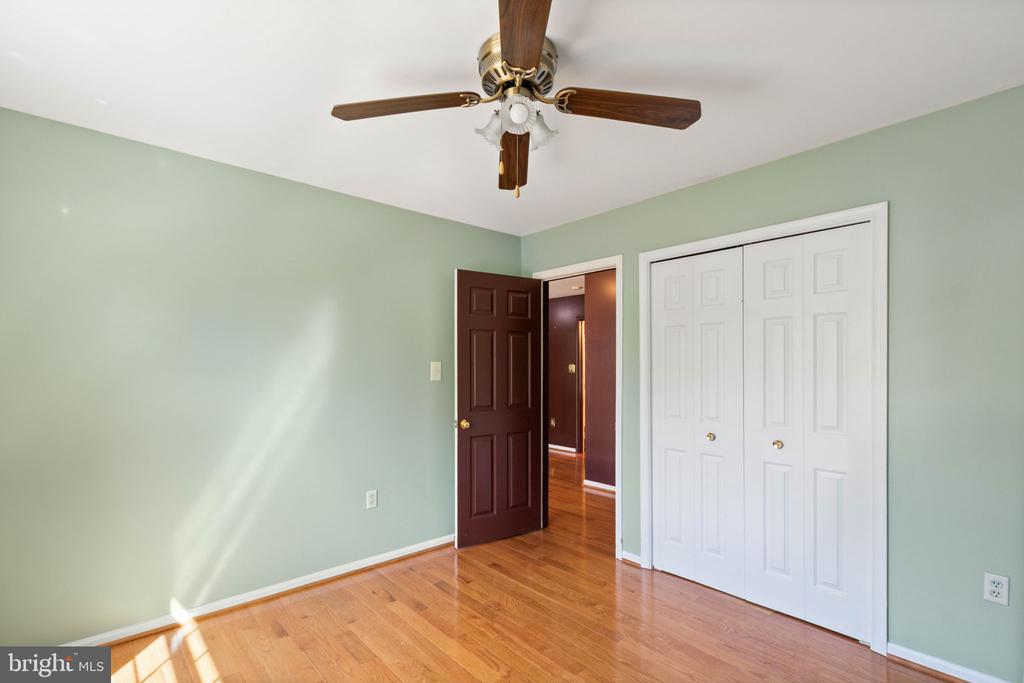 5904 CAMBRIDGE DR, FREDERICKSBURG, Virginia 22407, 4 Bedrooms Bedrooms, ,3 BathroomsBathrooms,Residential,5904 CAMBRIDGE DR,VASP2041032 MLS # VASP2041032