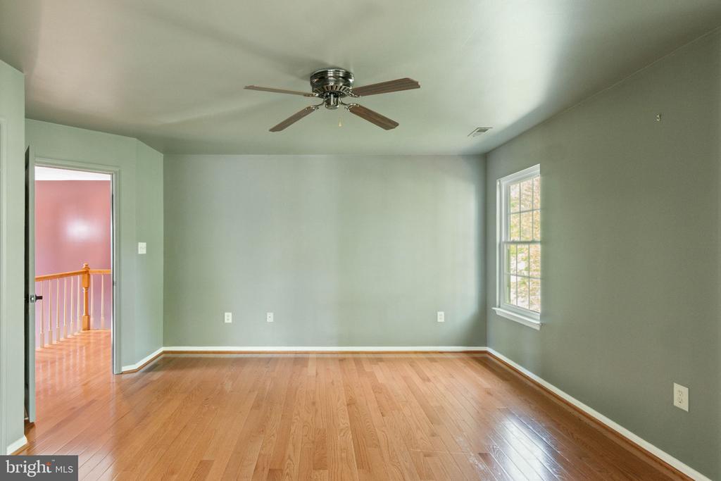 5904 CAMBRIDGE DR, FREDERICKSBURG, Virginia 22407, 4 Bedrooms Bedrooms, ,3 BathroomsBathrooms,Residential,5904 CAMBRIDGE DR,VASP2041032 MLS # VASP2041032