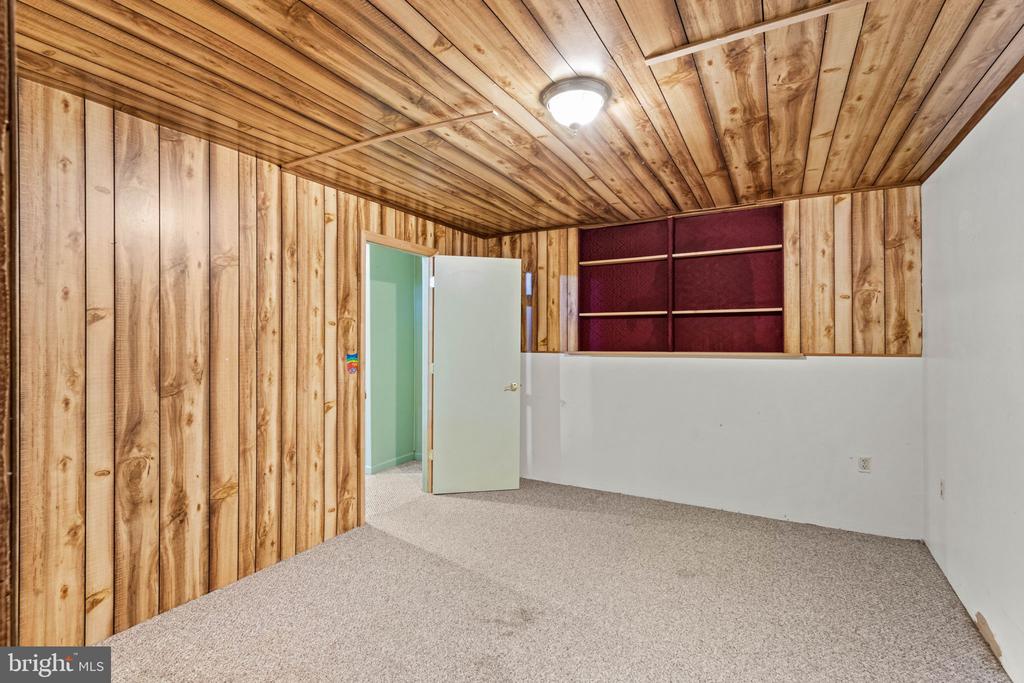 5904 CAMBRIDGE DR, FREDERICKSBURG, Virginia 22407, 4 Bedrooms Bedrooms, ,3 BathroomsBathrooms,Residential,5904 CAMBRIDGE DR,VASP2041032 MLS # VASP2041032