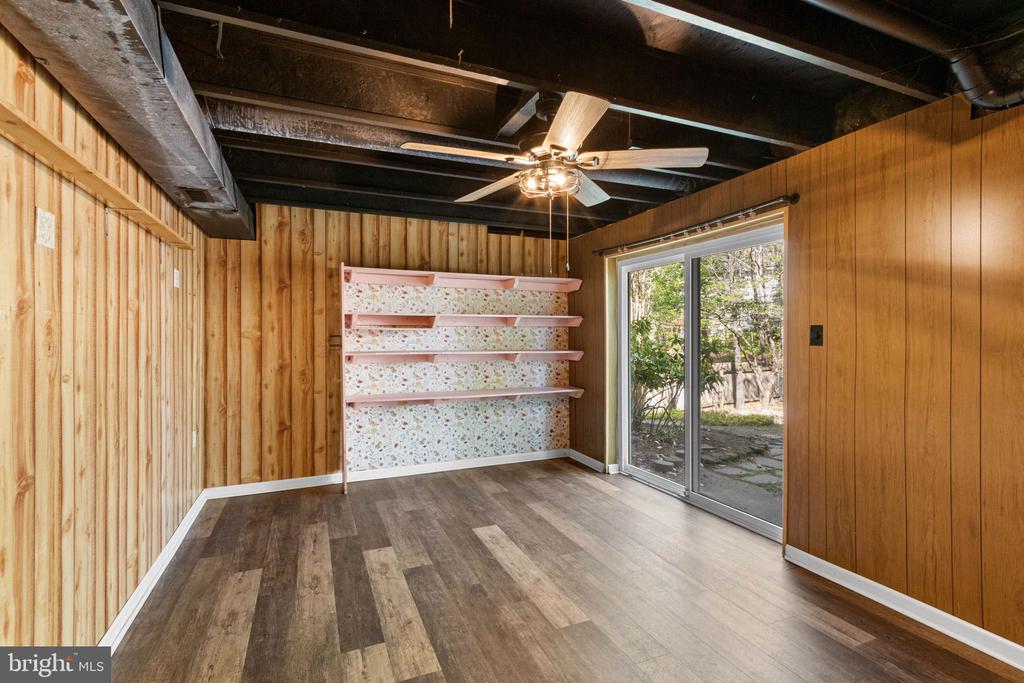 5904 CAMBRIDGE DR, FREDERICKSBURG, Virginia 22407, 4 Bedrooms Bedrooms, ,3 BathroomsBathrooms,Residential,5904 CAMBRIDGE DR,VASP2041032 MLS # VASP2041032