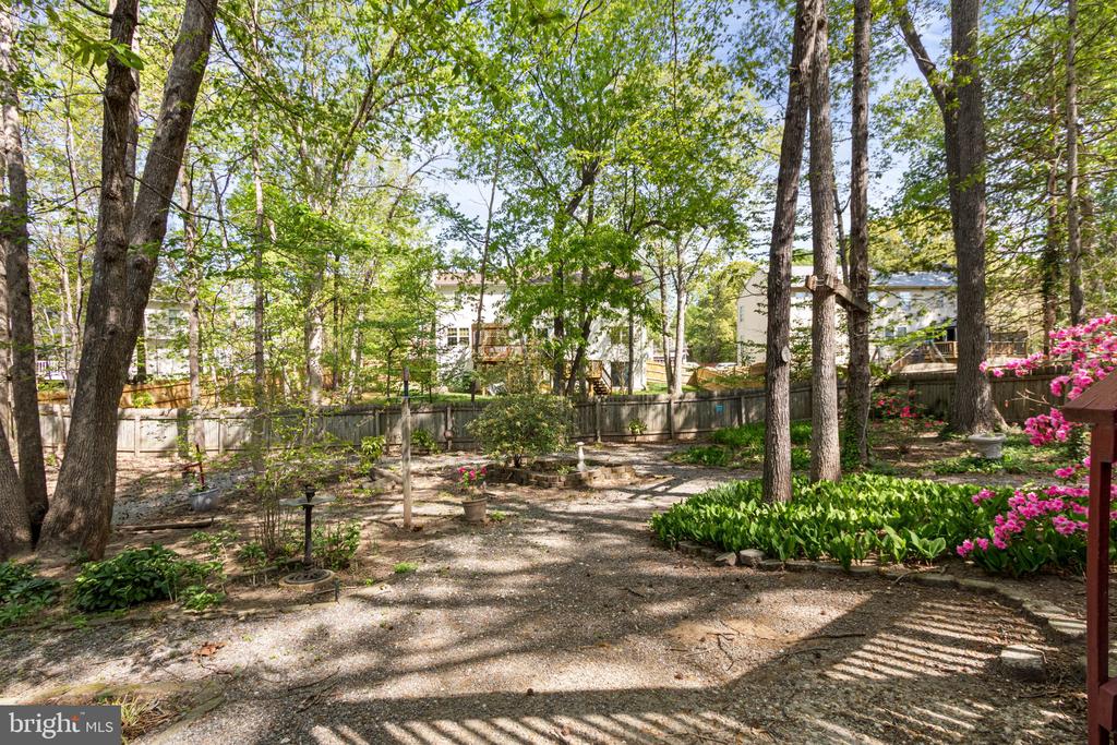 5904 CAMBRIDGE DR, FREDERICKSBURG, Virginia 22407, 4 Bedrooms Bedrooms, ,3 BathroomsBathrooms,Residential,5904 CAMBRIDGE DR,VASP2041032 MLS # VASP2041032