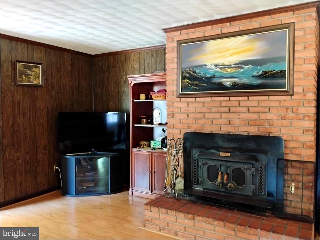 12266 ELK RUN CHURCH RD, MIDLAND, Virginia, 3 Bedrooms Bedrooms, ,2 BathroomsBathrooms,Residential,12266 ELK RUN CHURCH RD,VAFQ2021554 MLS # VAFQ2021554