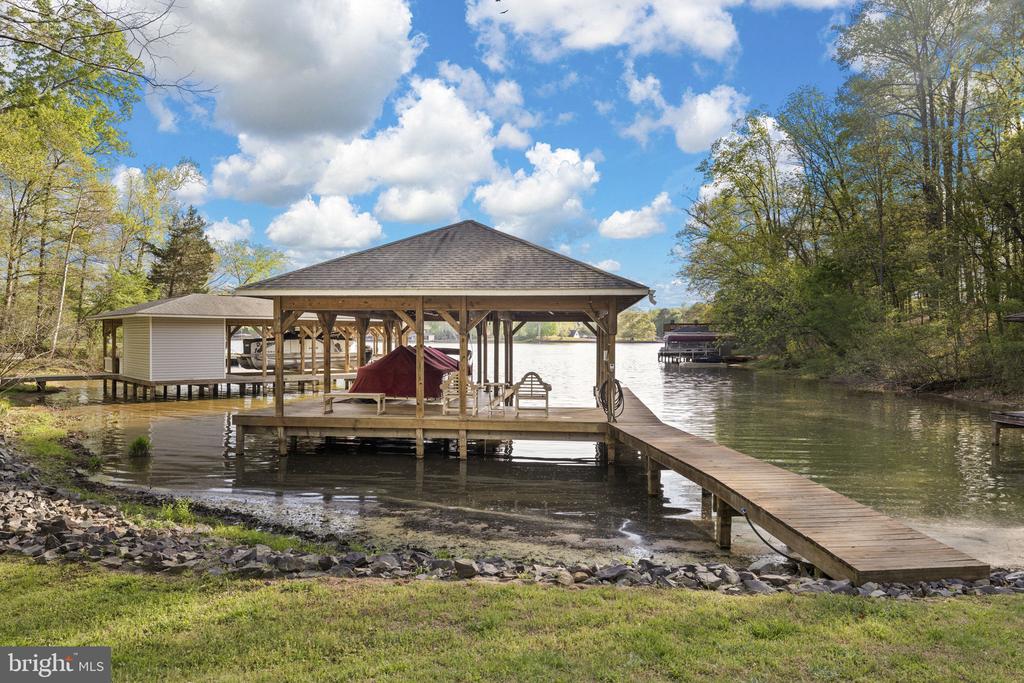 6808 JOHN TAYLOR LN, ORANGE, Virginia 22960, 5 Bedrooms Bedrooms, ,3 BathroomsBathrooms,Residential,6808 JOHN TAYLOR LN,VASP2040218 MLS # VASP2040218