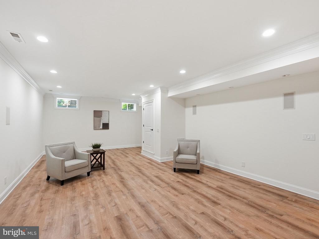 10916 CHATHAM RIDGE WAY, SPOTSYLVANIA, Virginia 22551, 5 Bedrooms Bedrooms, ,4 BathroomsBathrooms,Residential,10916 CHATHAM RIDGE WAY,VASP2040954 MLS # VASP2040954