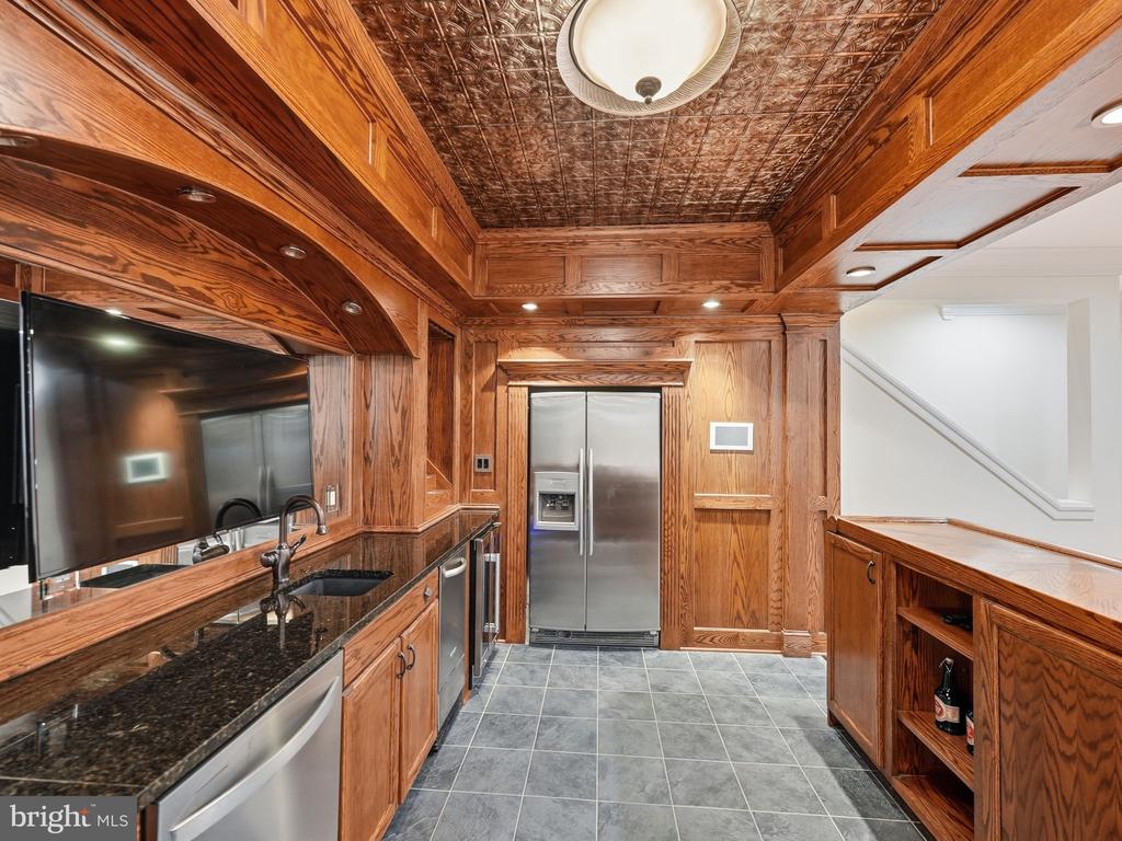 10916 CHATHAM RIDGE WAY, SPOTSYLVANIA, Virginia 22551, 5 Bedrooms Bedrooms, ,4 BathroomsBathrooms,Residential,10916 CHATHAM RIDGE WAY,VASP2040954 MLS # VASP2040954