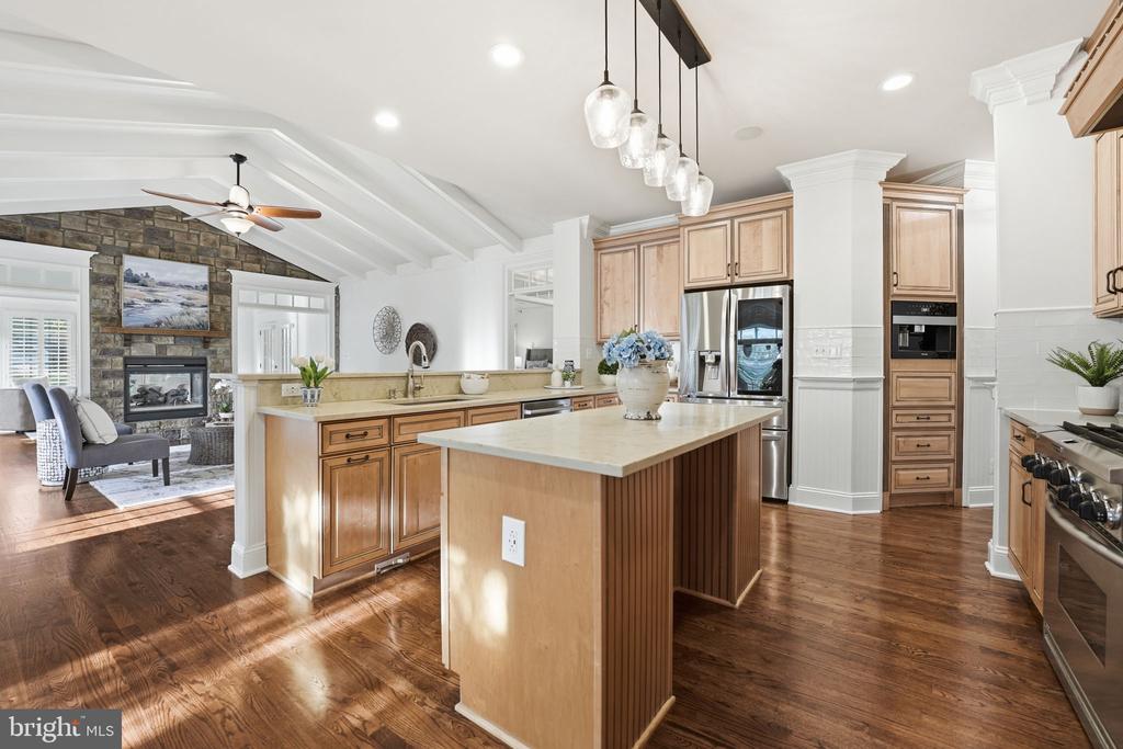 10916 CHATHAM RIDGE WAY, SPOTSYLVANIA, Virginia 22551, 5 Bedrooms Bedrooms, ,4 BathroomsBathrooms,Residential,10916 CHATHAM RIDGE WAY,VASP2040954 MLS # VASP2040954