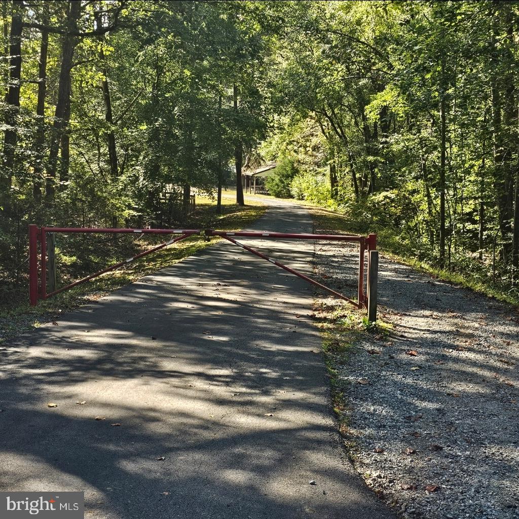 1276 PEACH GROVE RD, LOUISA, Virginia 23093, 3 Bedrooms Bedrooms, ,2 BathroomsBathrooms,Residential,1276 PEACH GROVE RD,VALA2009058 MLS # VALA2009058