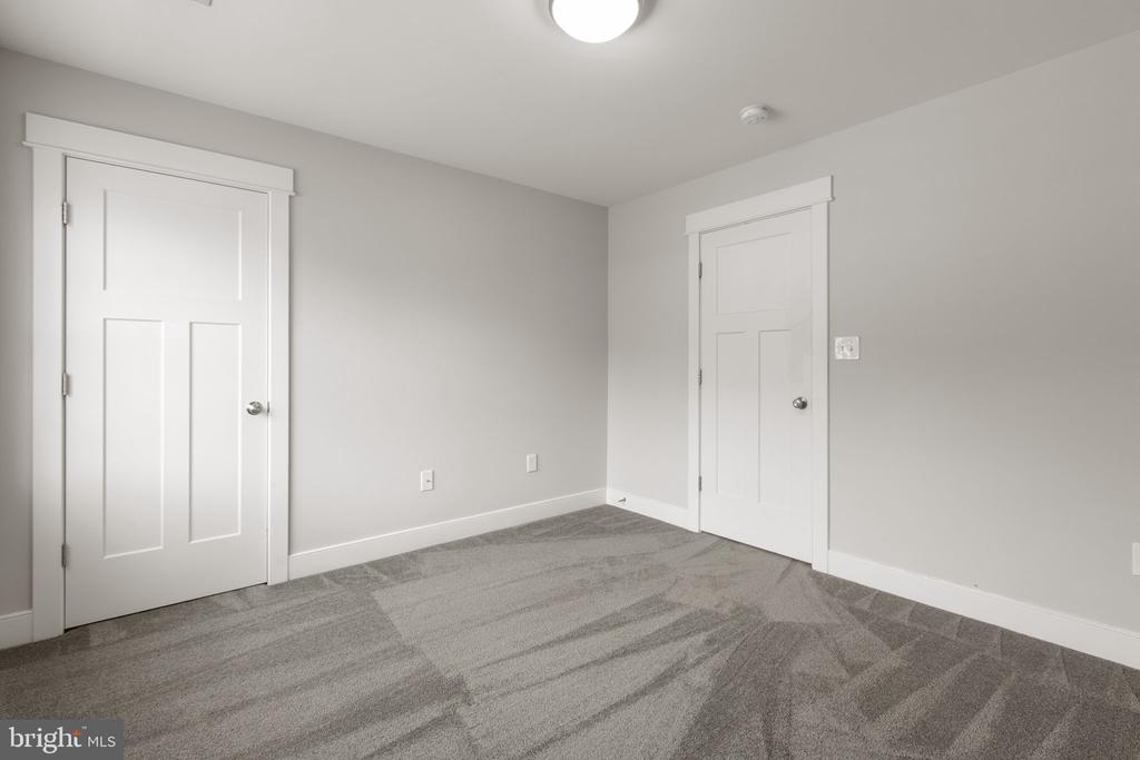 2518 REGENCY DR, FREDERICKSBURG, Virginia 22408, 4 Bedrooms Bedrooms, ,2 BathroomsBathrooms,Residential,2518 REGENCY DR,VASP2040568 MLS # VASP2040568