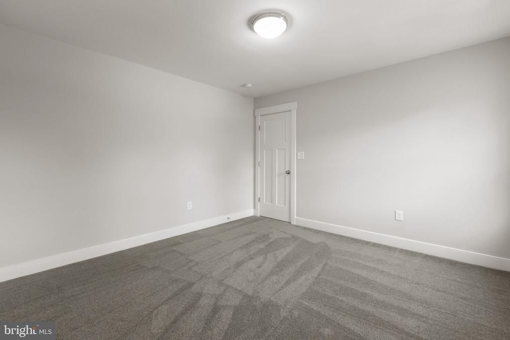 2518 REGENCY DR, FREDERICKSBURG, Virginia 22408, 4 Bedrooms Bedrooms, ,2 BathroomsBathrooms,Residential,2518 REGENCY DR,VASP2040568 MLS # VASP2040568