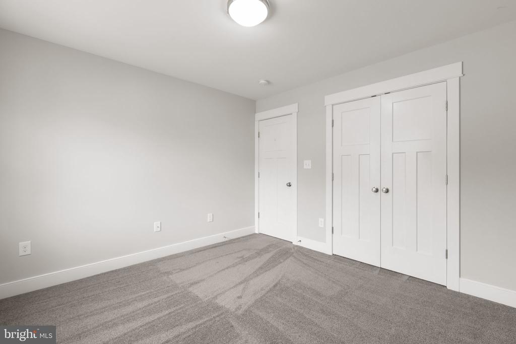 2518 REGENCY DR, FREDERICKSBURG, Virginia 22408, 4 Bedrooms Bedrooms, ,2 BathroomsBathrooms,Residential,2518 REGENCY DR,VASP2040568 MLS # VASP2040568