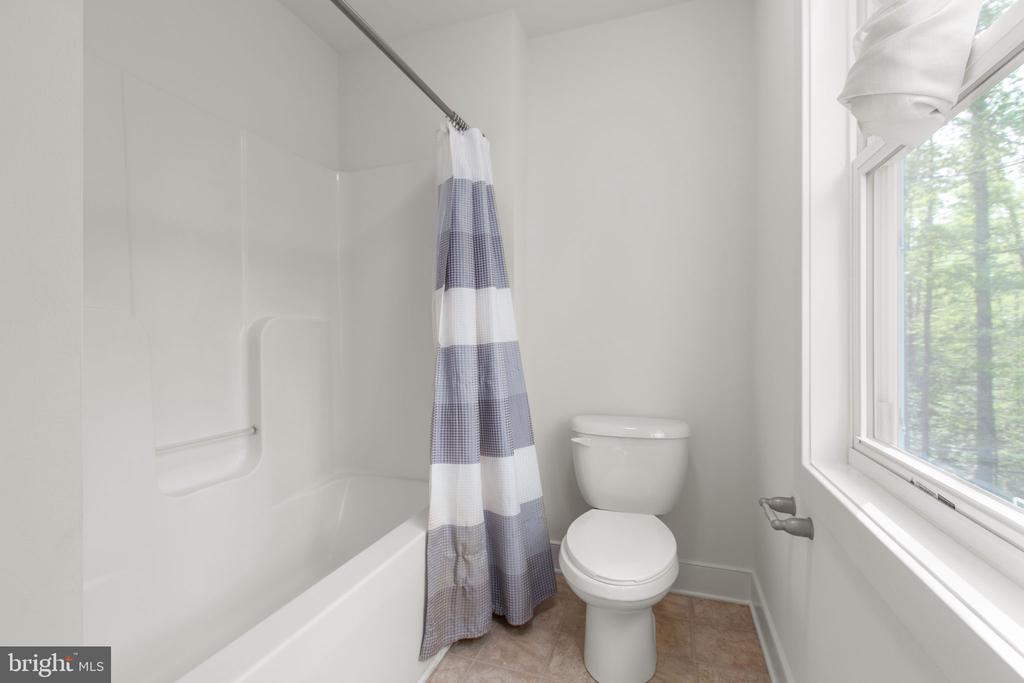 2518 REGENCY DR, FREDERICKSBURG, Virginia 22408, 4 Bedrooms Bedrooms, ,2 BathroomsBathrooms,Residential,2518 REGENCY DR,VASP2040568 MLS # VASP2040568