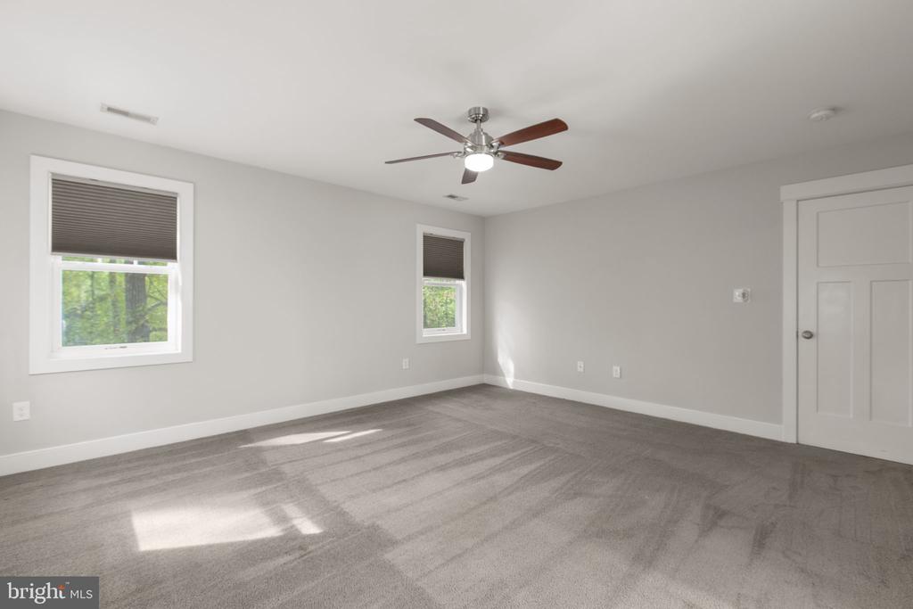 2518 REGENCY DR, FREDERICKSBURG, Virginia 22408, 4 Bedrooms Bedrooms, ,2 BathroomsBathrooms,Residential,2518 REGENCY DR,VASP2040568 MLS # VASP2040568