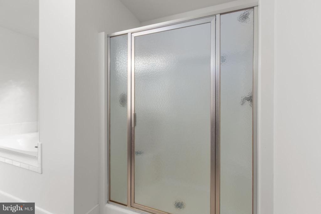 2518 REGENCY DR, FREDERICKSBURG, Virginia 22408, 4 Bedrooms Bedrooms, ,2 BathroomsBathrooms,Residential,2518 REGENCY DR,VASP2040568 MLS # VASP2040568