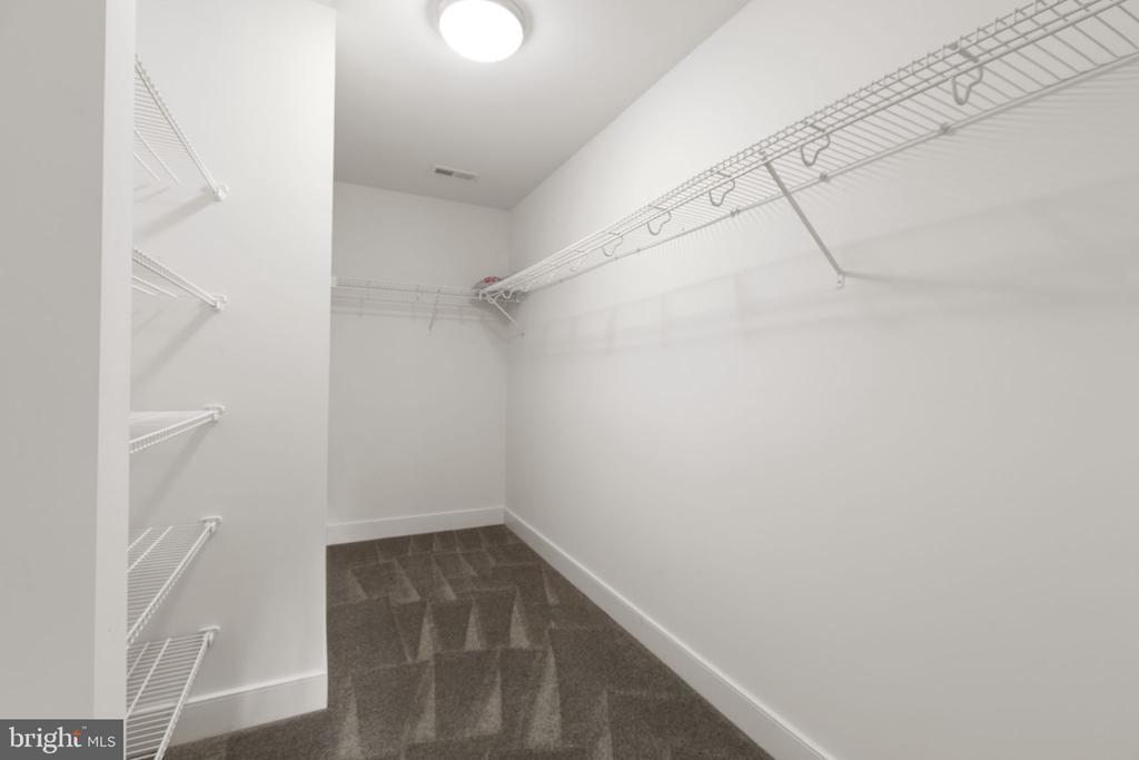 2518 REGENCY DR, FREDERICKSBURG, Virginia 22408, 4 Bedrooms Bedrooms, ,2 BathroomsBathrooms,Residential,2518 REGENCY DR,VASP2040568 MLS # VASP2040568