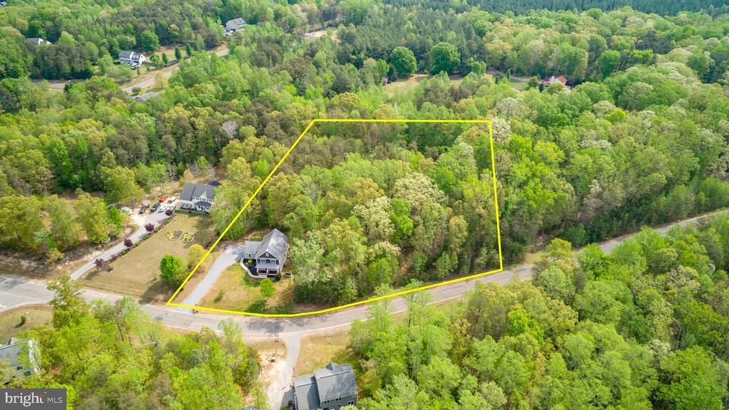 2518 REGENCY DR, FREDERICKSBURG, Virginia 22408, 4 Bedrooms Bedrooms, ,2 BathroomsBathrooms,Residential,2518 REGENCY DR,VASP2040568 MLS # VASP2040568