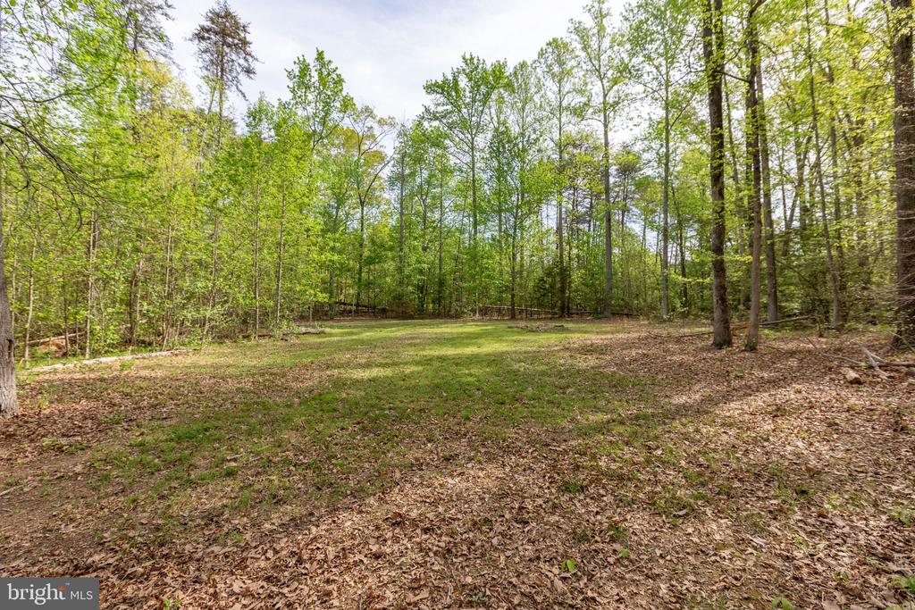 2518 REGENCY DR, FREDERICKSBURG, Virginia 22408, 4 Bedrooms Bedrooms, ,2 BathroomsBathrooms,Residential,2518 REGENCY DR,VASP2040568 MLS # VASP2040568