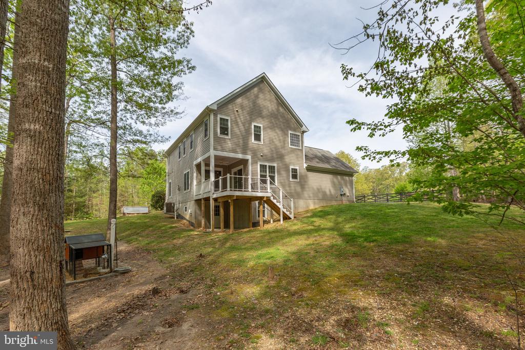 2518 REGENCY DR, FREDERICKSBURG, Virginia 22408, 4 Bedrooms Bedrooms, ,2 BathroomsBathrooms,Residential,2518 REGENCY DR,VASP2040568 MLS # VASP2040568