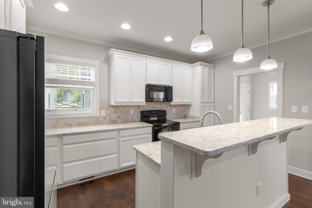 2518 REGENCY DR, FREDERICKSBURG, Virginia 22408, 4 Bedrooms Bedrooms, ,2 BathroomsBathrooms,Residential,2518 REGENCY DR,VASP2040568 MLS # VASP2040568