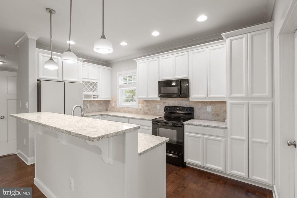 2518 REGENCY DR, FREDERICKSBURG, Virginia 22408, 4 Bedrooms Bedrooms, ,2 BathroomsBathrooms,Residential,2518 REGENCY DR,VASP2040568 MLS # VASP2040568