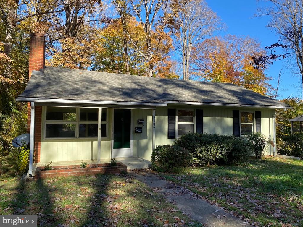 2308 CRESTMONT AVE, CHARLOTTESVILLE, Virginia 22903, 4 Bedrooms Bedrooms, ,2 BathroomsBathrooms,Residential,2308 CRESTMONT AVE,VACO2000226 MLS # VACO2000226