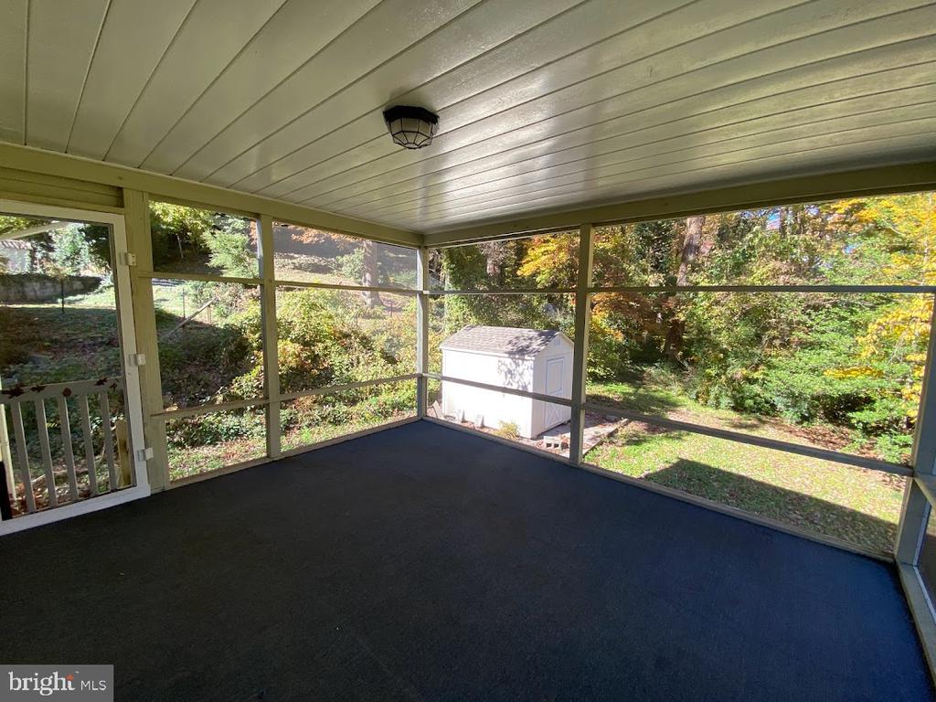 2308 CRESTMONT AVE, CHARLOTTESVILLE, Virginia 22903, 4 Bedrooms Bedrooms, ,2 BathroomsBathrooms,Residential,2308 CRESTMONT AVE,VACO2000226 MLS # VACO2000226