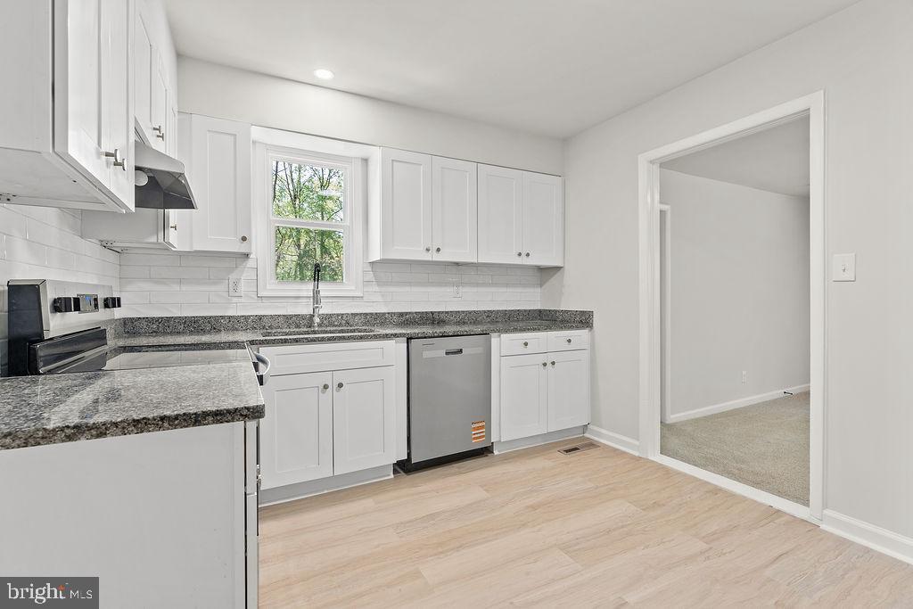 28494 EDDINGS RD, RHOADESVILLE, Virginia 22542, 3 Bedrooms Bedrooms, ,2 BathroomsBathrooms,Residential,28494 EDDINGS RD,VAOR2013878 MLS # VAOR2013878