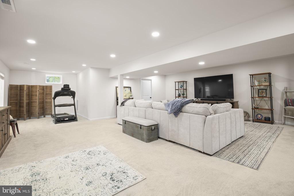 24646 LANDS END DR, ORANGE, Virginia 22960, 5 Bedrooms Bedrooms, ,3 BathroomsBathrooms,Residential,24646 LANDS END DR,VAOR2013870 MLS # VAOR2013870