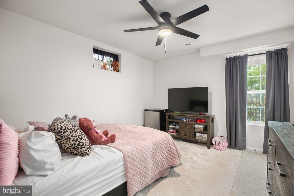 24646 LANDS END DR, ORANGE, Virginia 22960, 5 Bedrooms Bedrooms, ,3 BathroomsBathrooms,Residential,24646 LANDS END DR,VAOR2013870 MLS # VAOR2013870