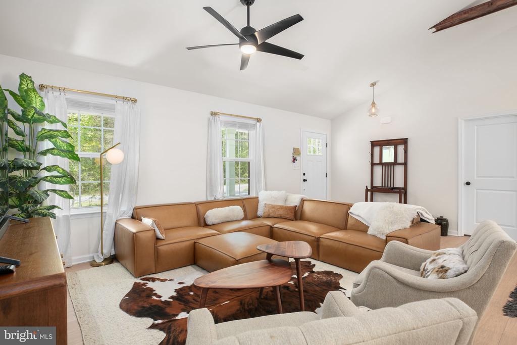 24646 LANDS END DR, ORANGE, Virginia 22960, 5 Bedrooms Bedrooms, ,3 BathroomsBathrooms,Residential,24646 LANDS END DR,VAOR2013870 MLS # VAOR2013870