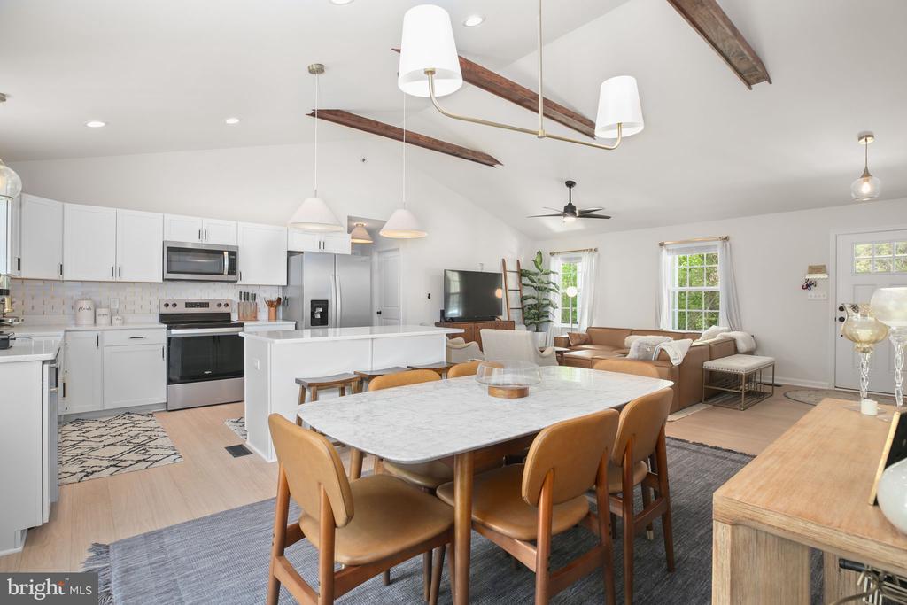 24646 LANDS END DR, ORANGE, Virginia 22960, 5 Bedrooms Bedrooms, ,3 BathroomsBathrooms,Residential,24646 LANDS END DR,VAOR2013870 MLS # VAOR2013870