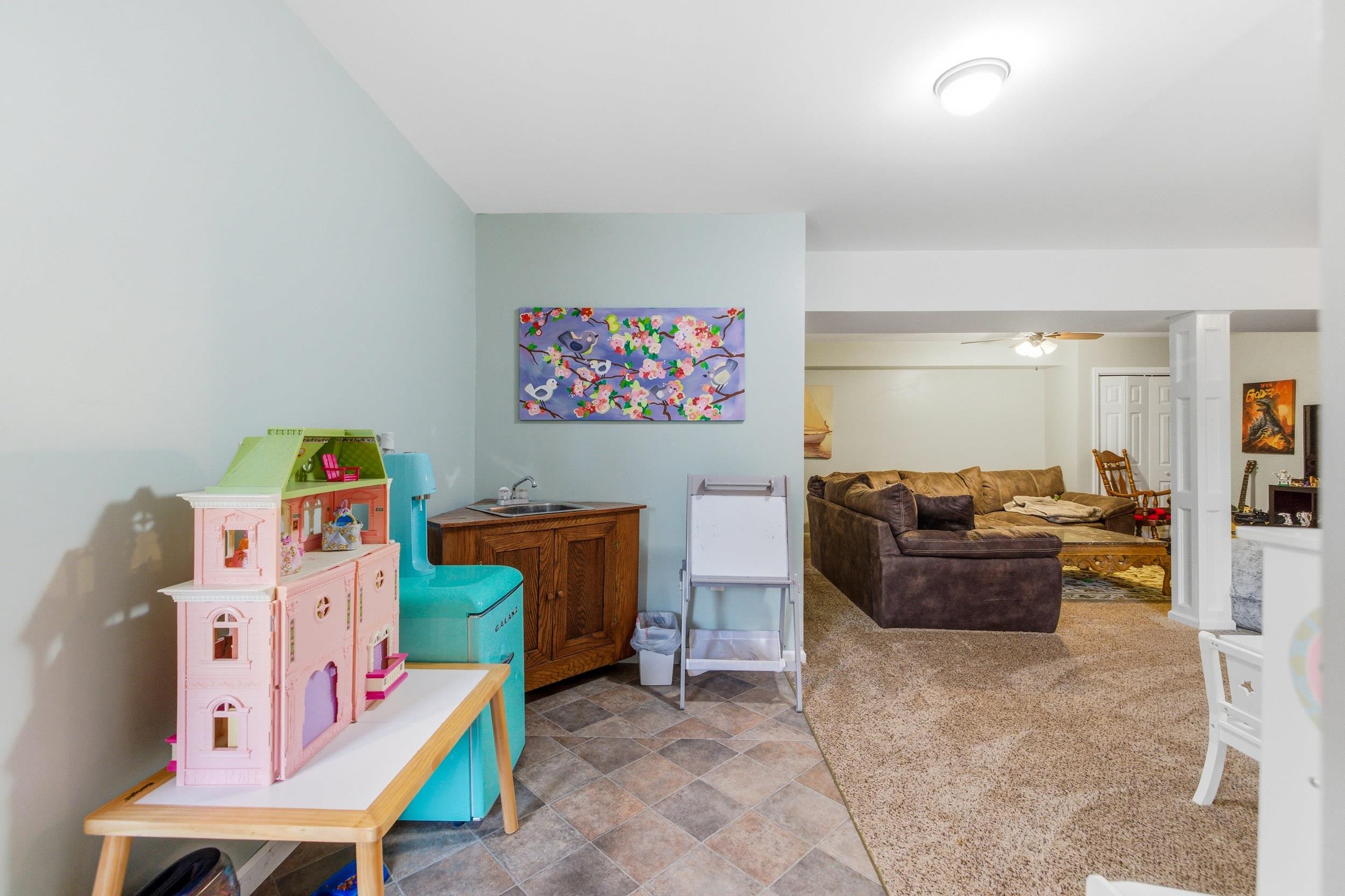 1430 MANDOLIN AVE, GROTTOES, Virginia 24441, 4 Bedrooms Bedrooms, ,3 BathroomsBathrooms,Residential,1430 Mandolin Ave, Grottoes, VA 24441,1430 MANDOLIN AVE,673508 MLS # 673508