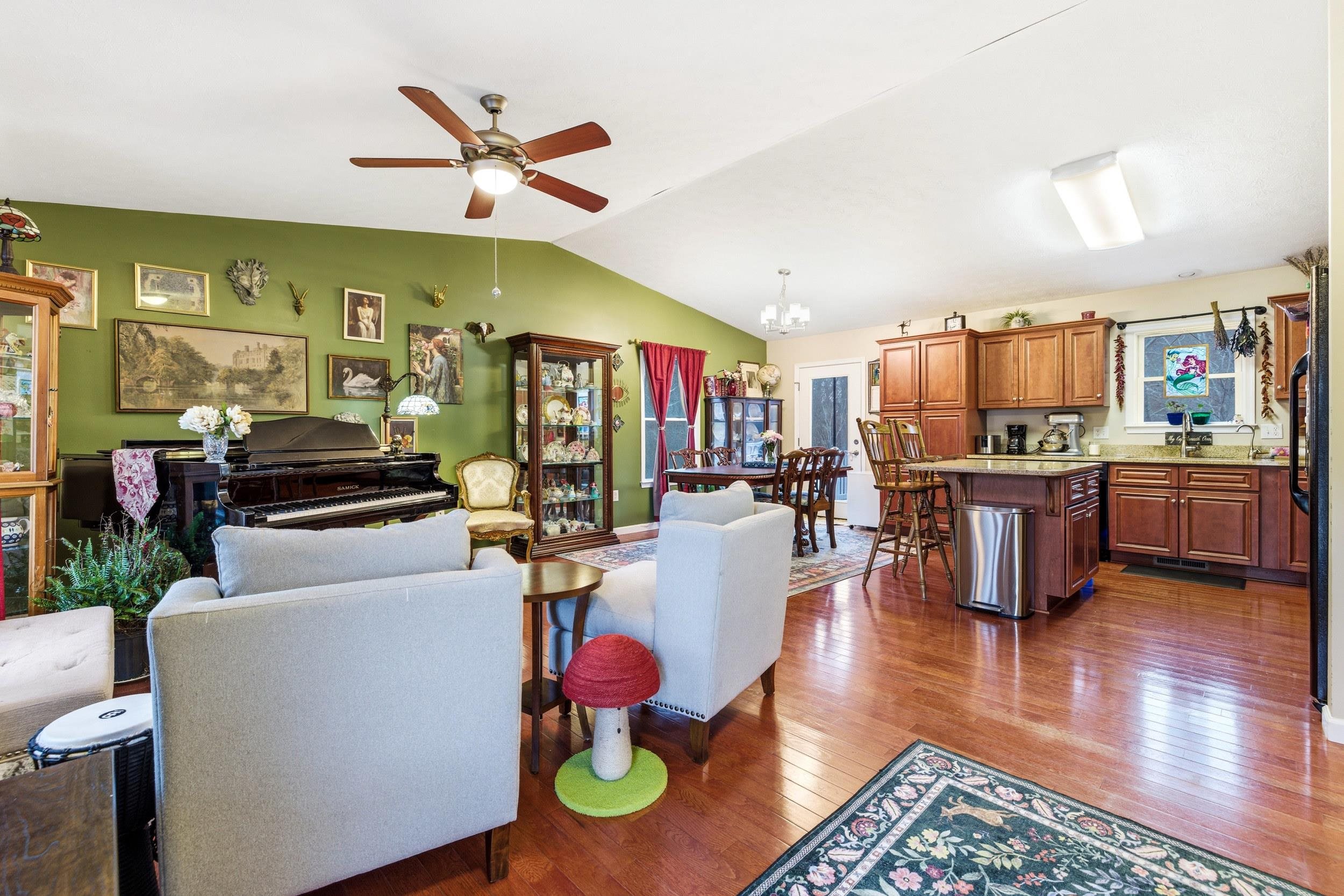 1430 MANDOLIN AVE, GROTTOES, Virginia 24441, 4 Bedrooms Bedrooms, ,3 BathroomsBathrooms,Residential,1430 Mandolin Ave, Grottoes, VA 24441,1430 MANDOLIN AVE,673508 MLS # 673508