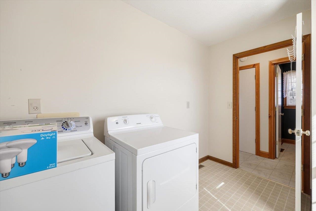 3005 LEE HWY, MOUNT SIDNEY, Virginia 24467, 3 Bedrooms Bedrooms, ,2 BathroomsBathrooms,Residential,3005 LEE HWY,674758 MLS # 674758