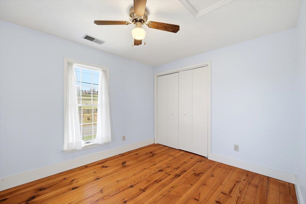 3005 LEE HWY, MOUNT SIDNEY, Virginia 24467, 3 Bedrooms Bedrooms, ,2 BathroomsBathrooms,Residential,3005 LEE HWY,674758 MLS # 674758